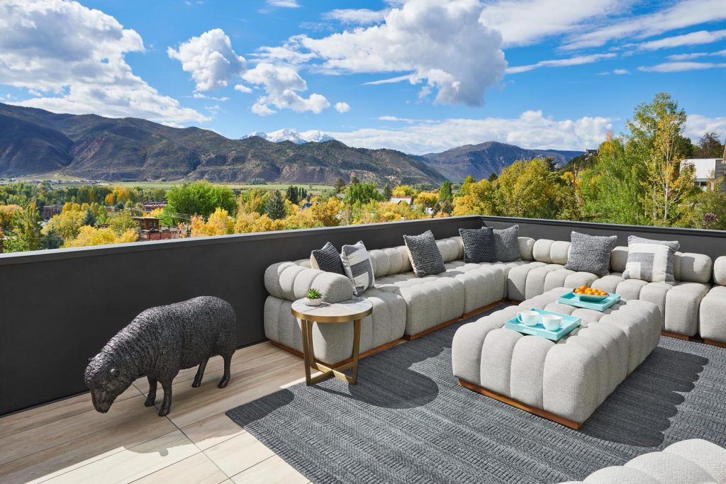 A beautiful, cozy deck overlooking the mountains